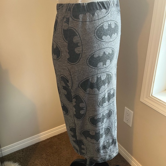 Forever 21 Batman Pencil Skirt - Picture 6 of 8